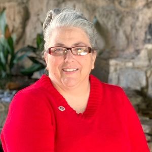 Meet your Posher, Angie